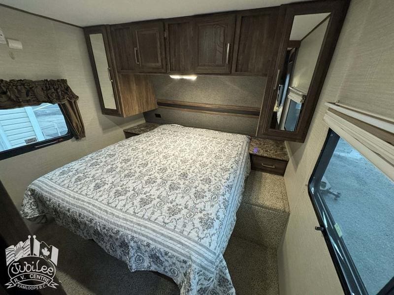 2015 Keystone Cougar 26DBH - Image 22