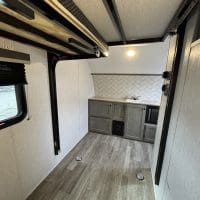 2025 Sunset Park RV Sunray 139T - Image 13