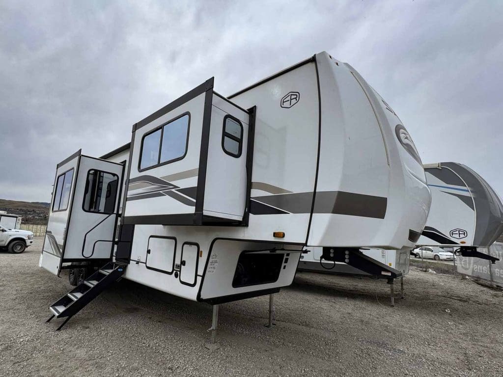 2026 Forest River Sabre 37FLH Kamloops BC