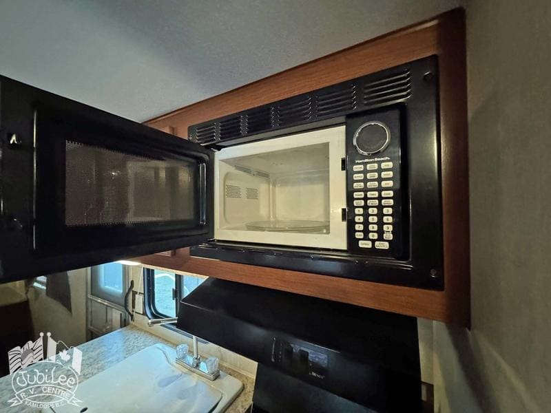 2011 Outdoors RV Creek Side 26BKS - Image 16