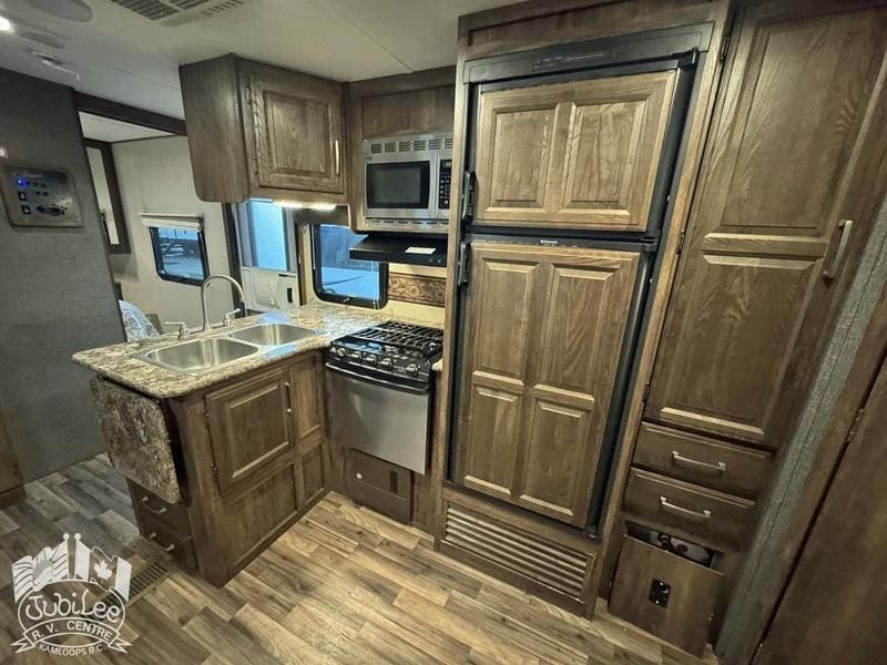 2015 Keystone Cougar 26DBH - Image 11