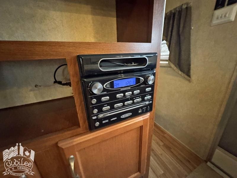 2011 Outdoors RV Creek Side 26BKS - Image 11