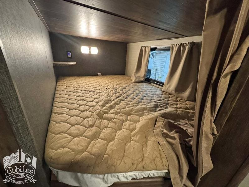 2015 Keystone Cougar 26DBH - Image 21
