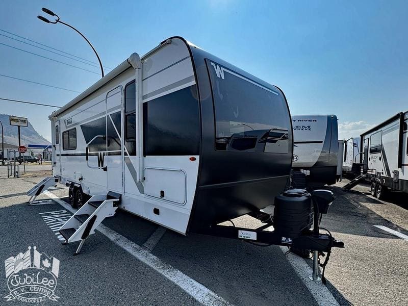 2026 Winnebago Thrive 24RKS