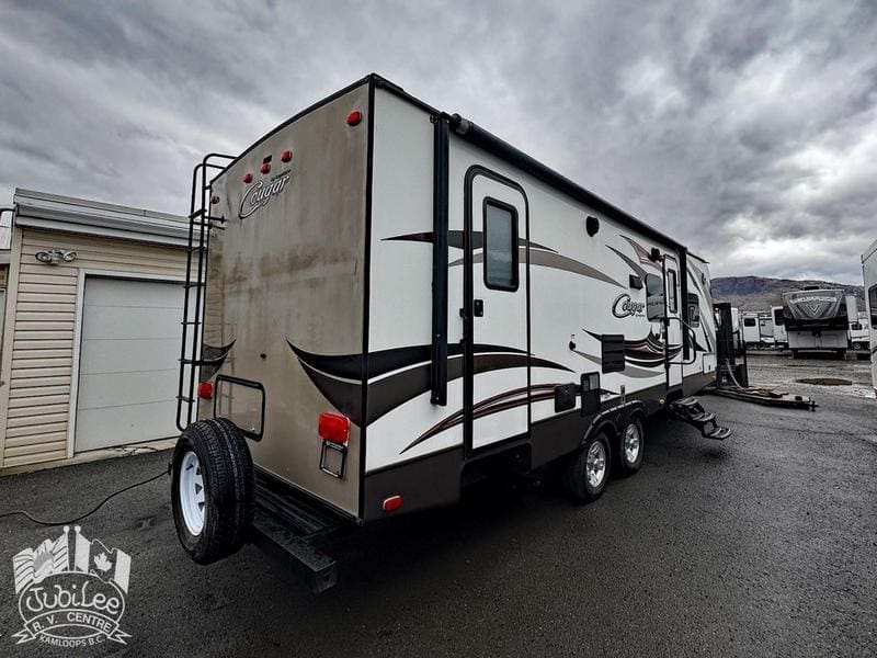 2015 Keystone Cougar 26DBH - Image 3
