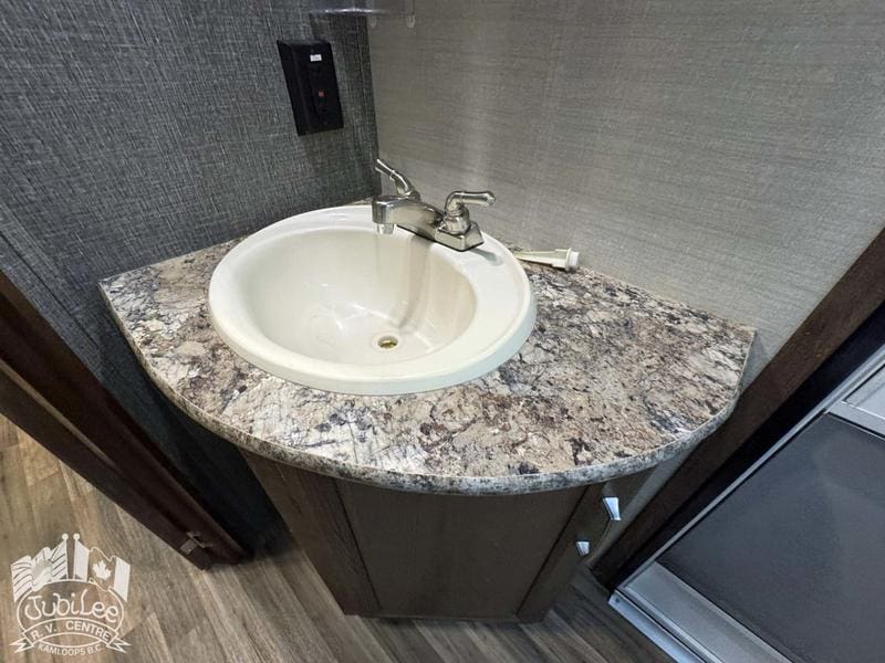 2015 Keystone Cougar 26DBH - Image 26