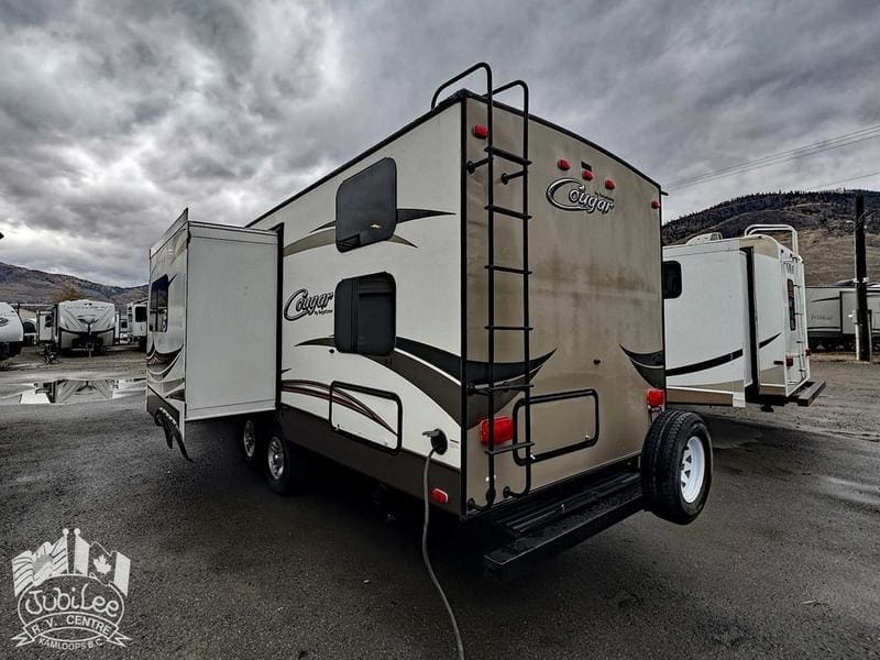 2015 Keystone Cougar 26DBH - Image 2