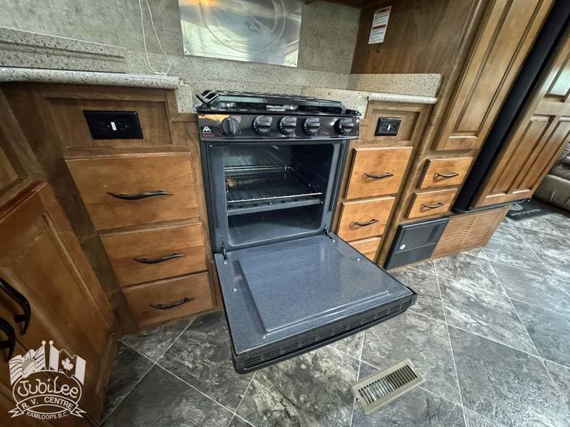 2014 Outdoors RV Black Stone 280RLS - Image 20