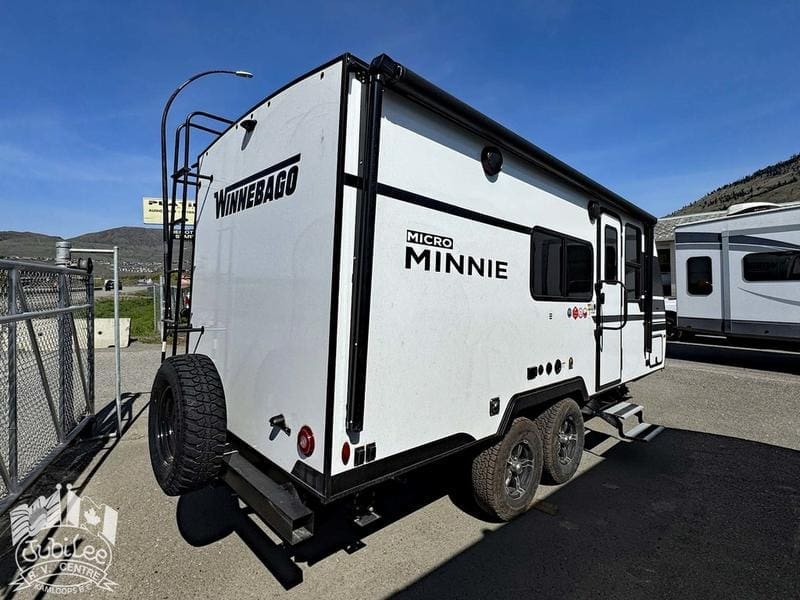 2025 Winnebago Micro Minnie 2108DS - Image 4