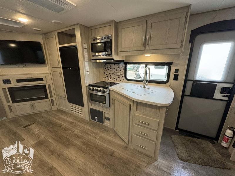 2022 Coachmen Catalina 263BHSK - Image 14