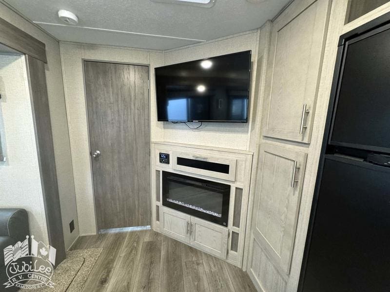2022 Coachmen Catalina 263BHSK - Image 11