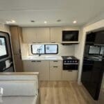 2026 Winnebago Thrive 24RKS - Image 10