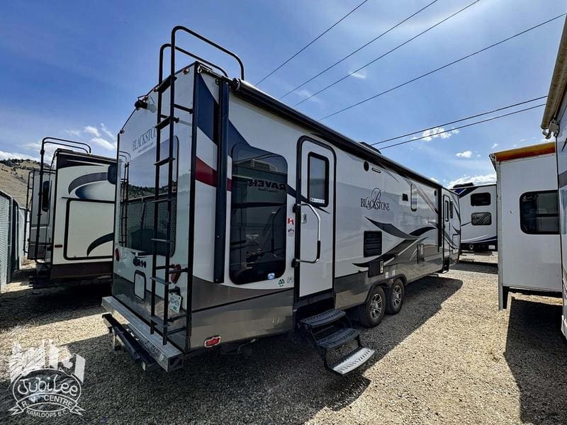 2014 Outdoors RV Black Stone 280RLS - Image 4