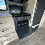 2019 Winnebago Minnie Plus 31BHDS - Image 17