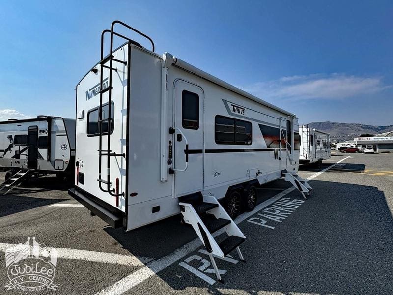 2026 Winnebago Thrive 24RKS - Image 4
