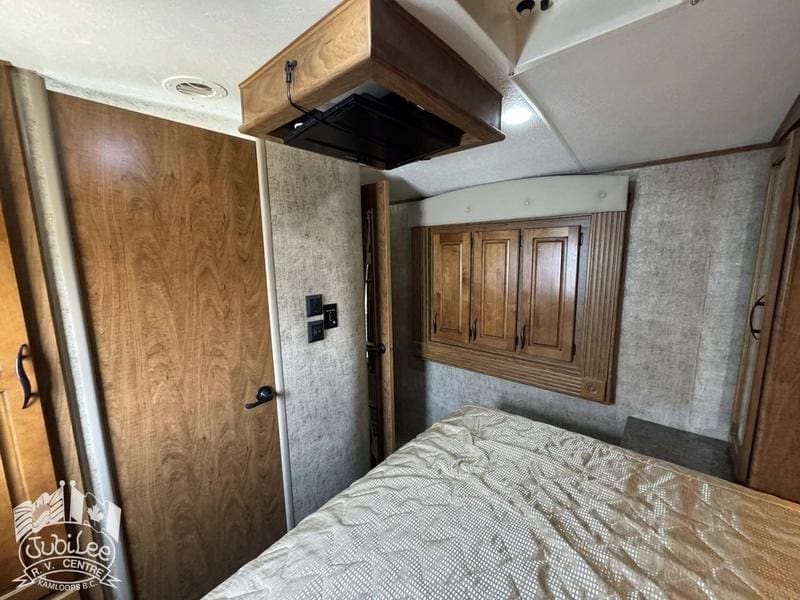 2014 Outdoors RV Black Stone 280RLS - Image 25