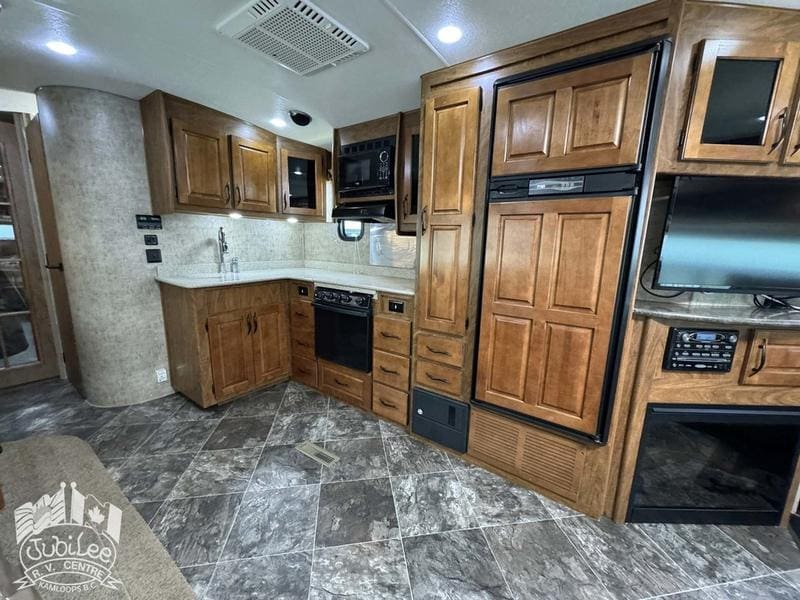 2014 Outdoors RV Black Stone 280RLS - Image 13