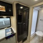 2025 Winnebago Micro Minnie 2108DS - Image 17