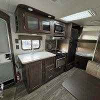 2018 Grey Wolf 22BH - Image 10