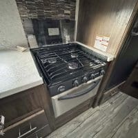 2018 Grey Wolf 22BH - Image 16