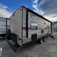 2018 Grey Wolf 22BH - Image 4