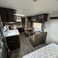 2018 Grey Wolf 22BH - Image 5