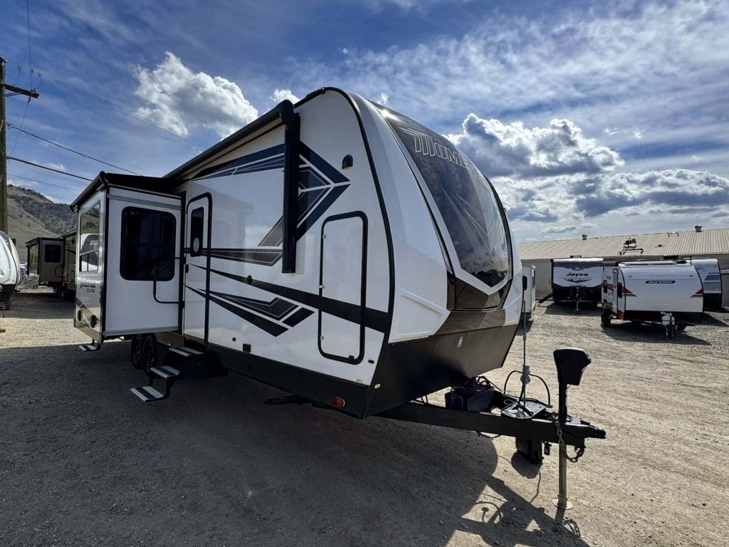 2021 Grand Design Momentum 29G Toy Hauler for Sale in Kamloops BC