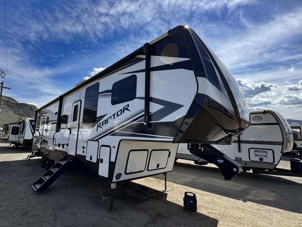 2022 Keystone RV Raptor Used Toy Hauler for Sale in Kamloops BC
