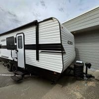 2026 Sunset Park RV Sun Lite 18TH - Image 1