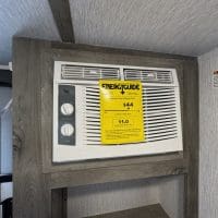 2026 Sunset Park RV Sunray 109 - Image 15