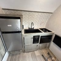 2026 Sunset Park RV Sun Lite 15RBE - Image 11