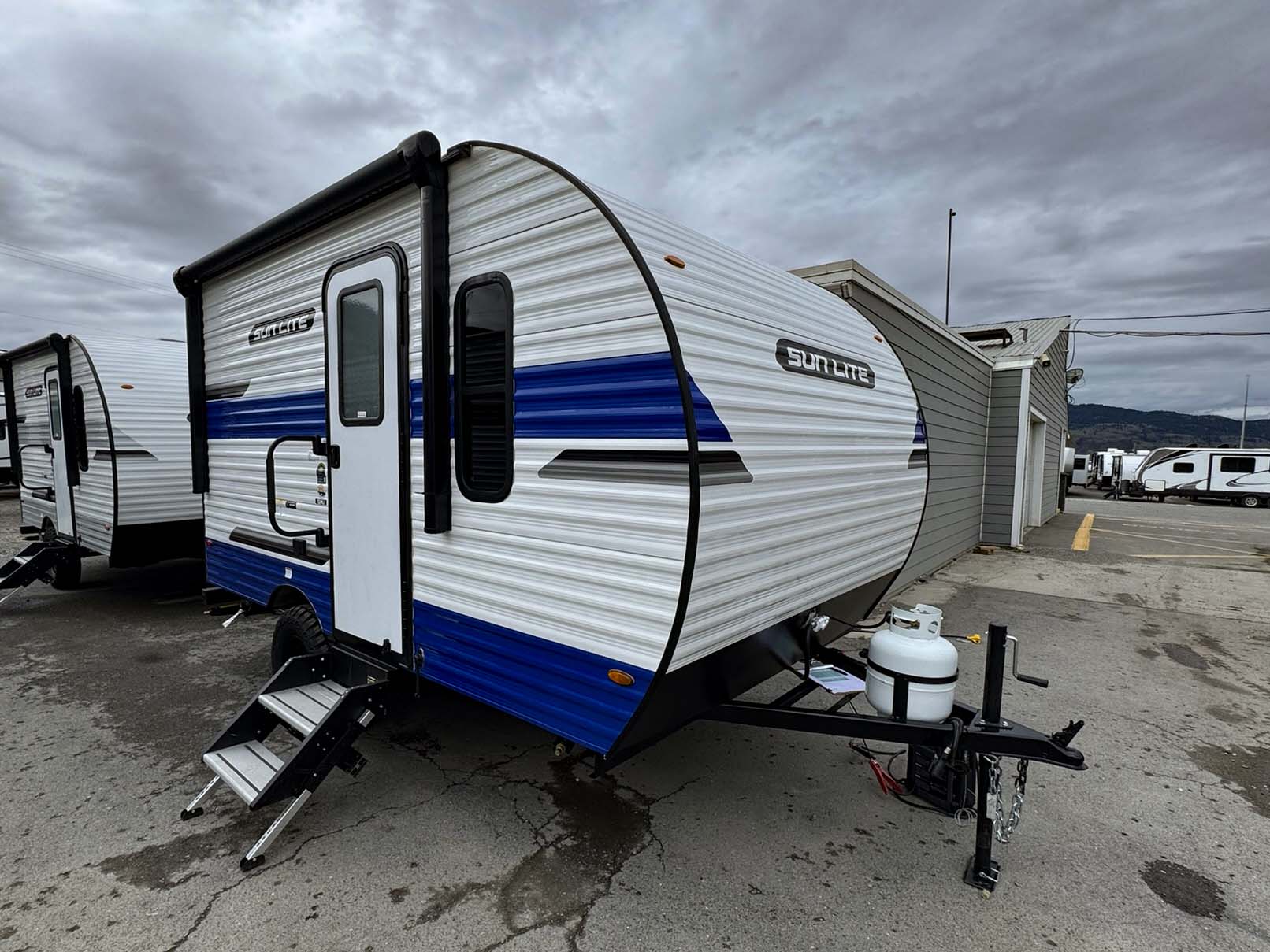 2026 Sunset Park RV Sun Lite 13MJ LTD