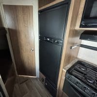 2017 Dutchmen Aspen Trail 2710BH - Image 16