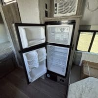 2026 Sunset Park RV Sunray 149 - Image 16