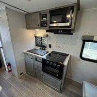 2026 Sunset Park RV Sun Lite 18RD - Image 11