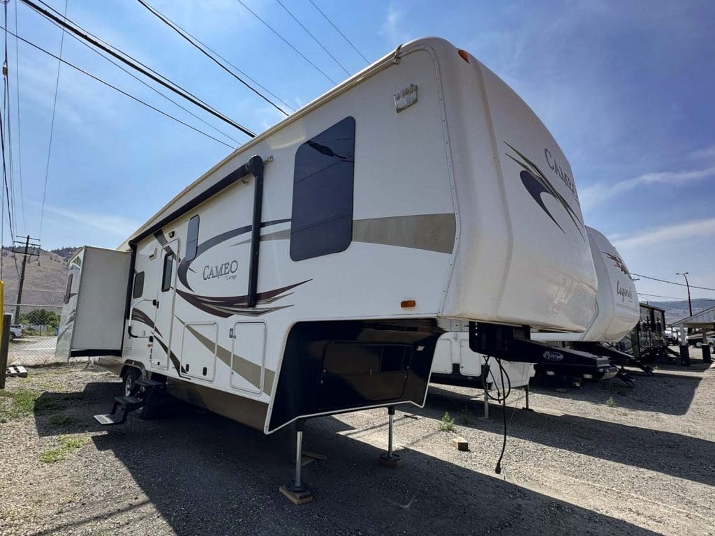 2011 Carriage Cameo 34SB3 Fifth Wheel